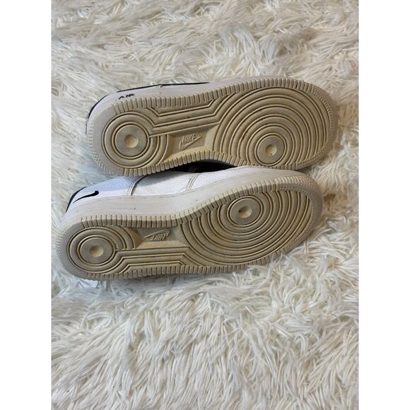 Nike Air Force 1 LV8 Utility GS White/Black Sneakers Size 5Y Pre-Owned - Picture 3 of 4